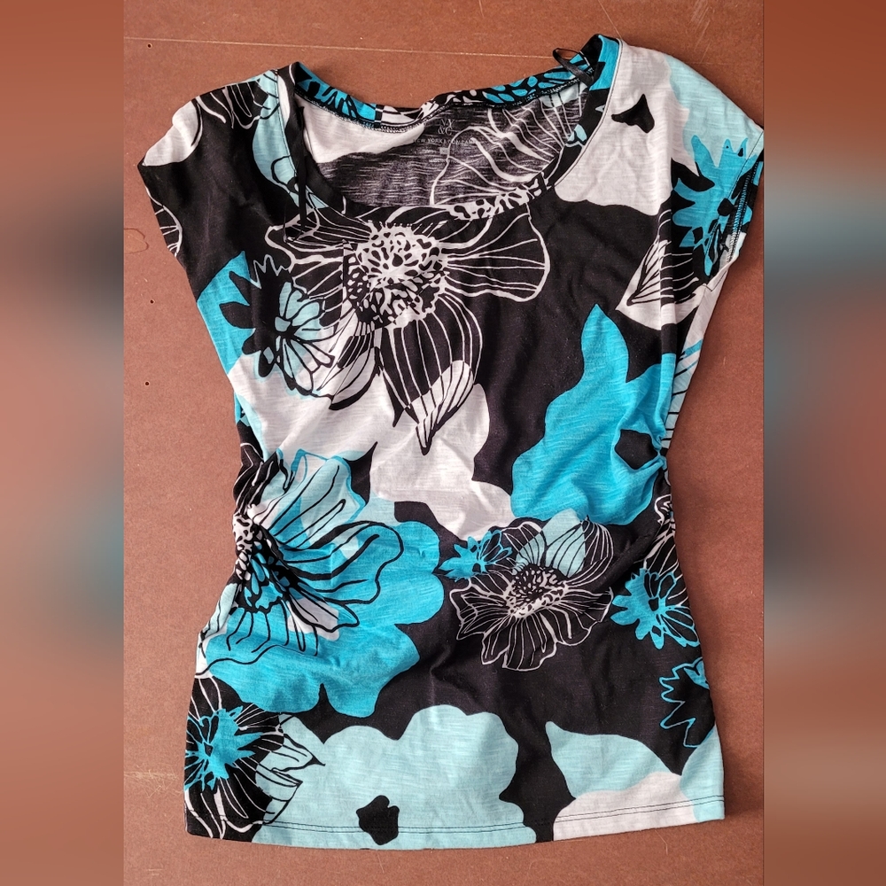 Flower Print Blouse. Size XS